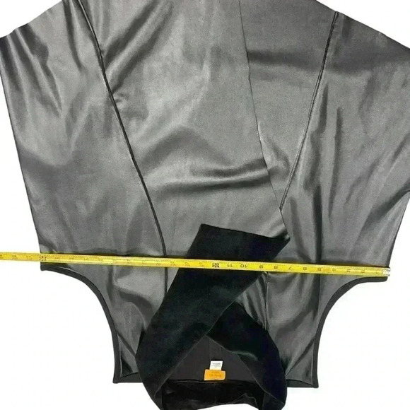 WOMENS RUBY RED FAUX LEATHER Velvet Velour SLEEVELESS VEST JACKET SZ 1X - Picture 3 of 7